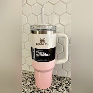 Stanley PARFAIT OMBRE (pink/white) Limited-Edition 40oz Adventure Quencher NWT